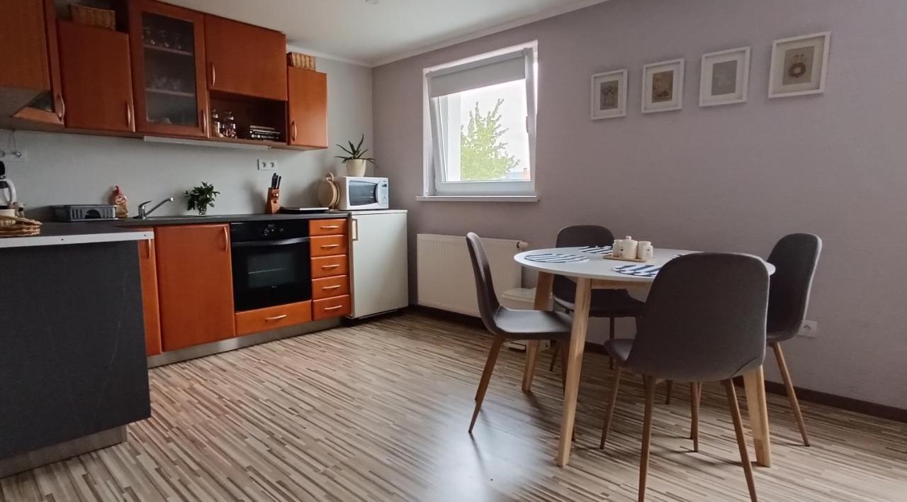 Apartman S Vyhladom Na Bojnicky Zamok บอยนิตแซ ภายนอก รูปภาพ